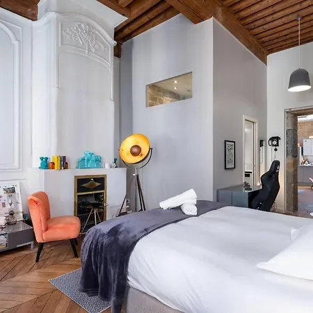 Cosy Plein Centre - L'annexe شقة